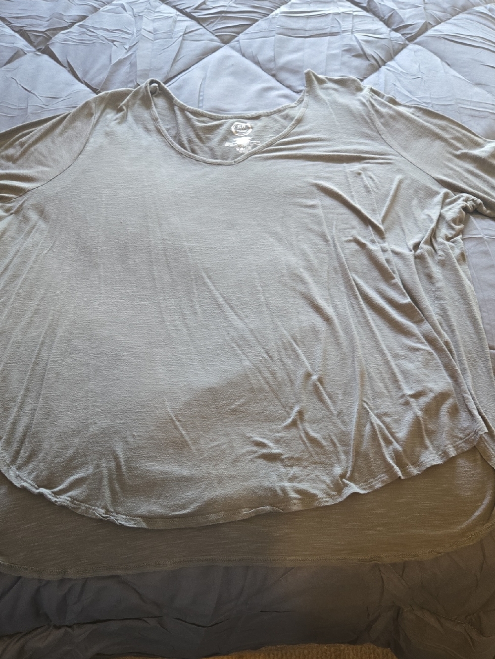 Everyday Scoop-Neck Tunic Top in Light Gray